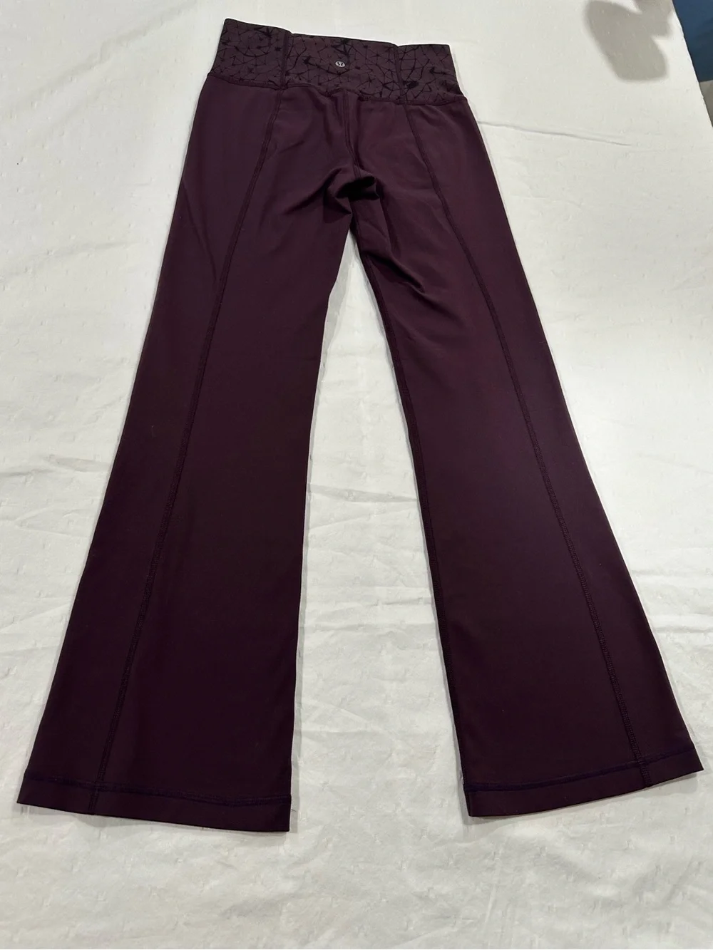 Lululemon Groove Pant II Roll Down Flare Yoga Pants Black Cherry Size 6 39